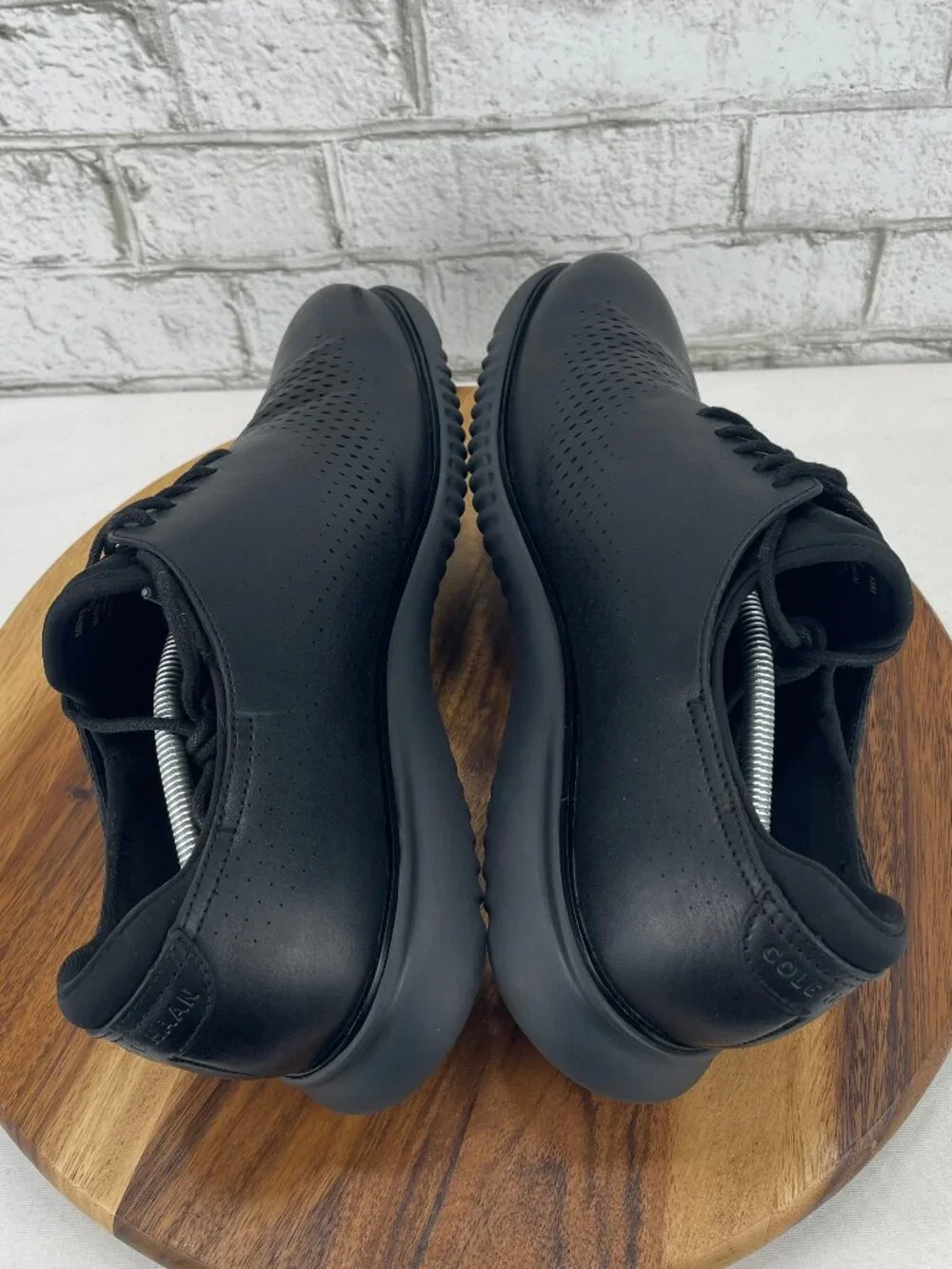 Cole Haan 2.Zerogrand Laser Wingtip Oxford Mens 13 M Black Leather Casual Shoes